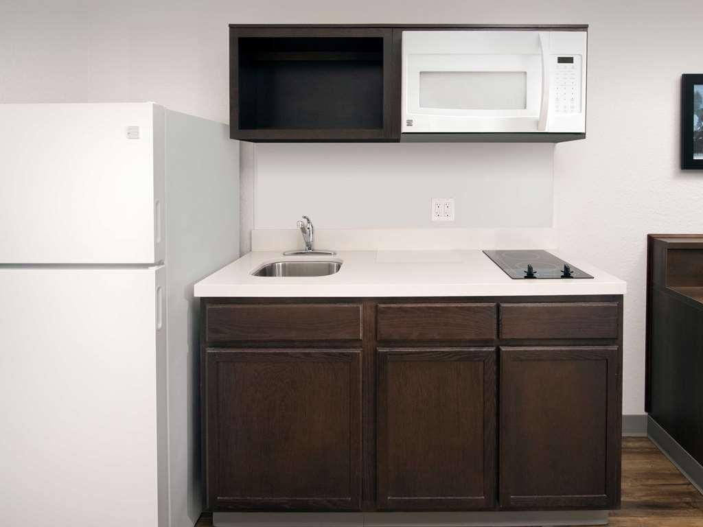 Extended Stay America Suites - New Orleans - Airport - I-10 Кенер Стая снимка