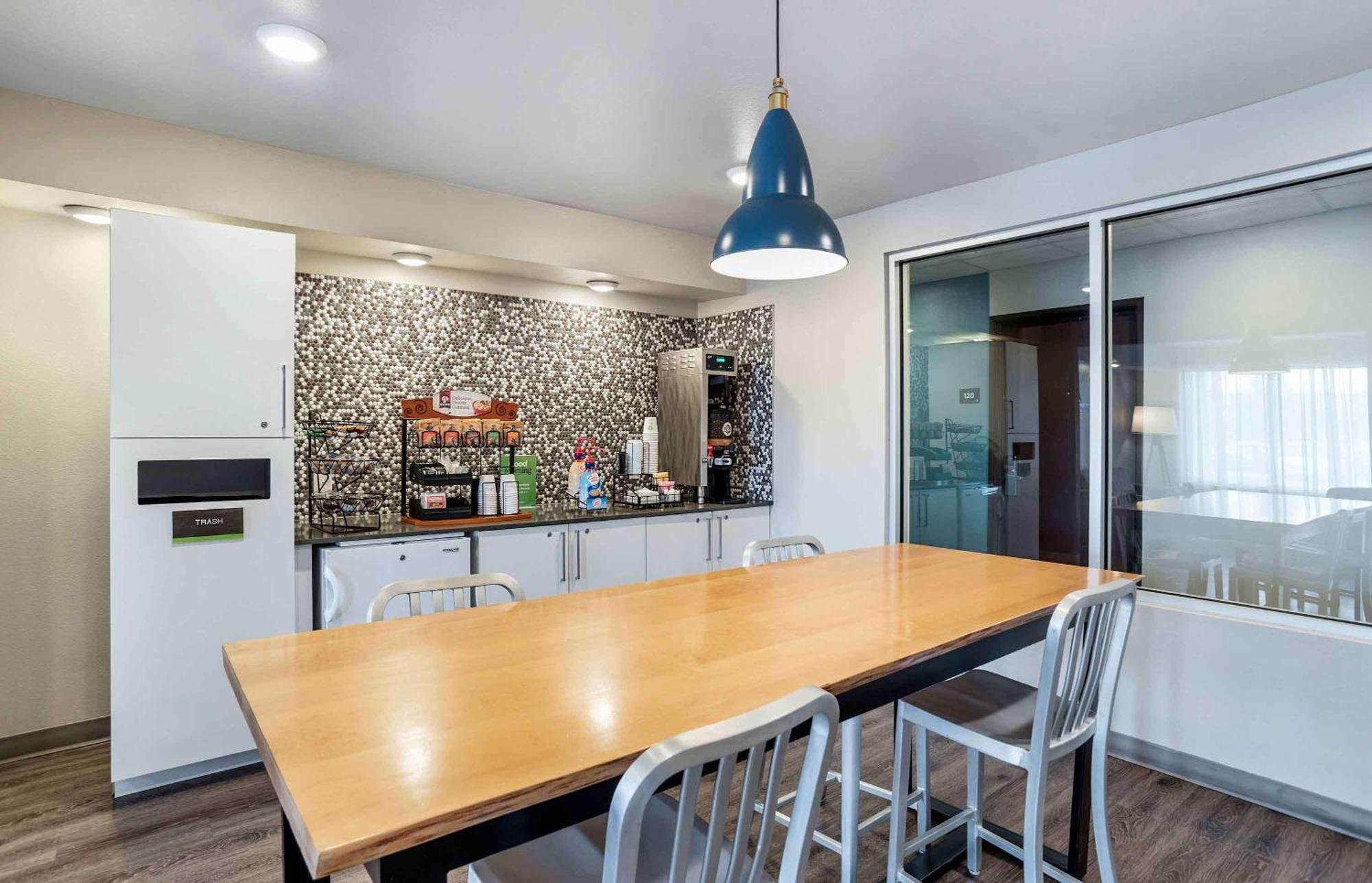 Extended Stay America Suites - New Orleans - Airport - I-10 Кенер Екстериор снимка
